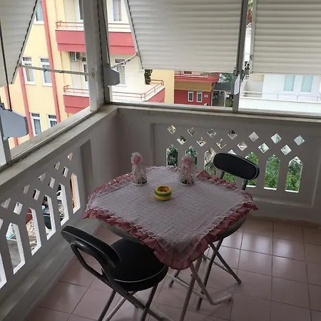 Kleopatra Ilgar Apartment *