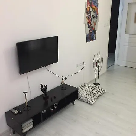 Kleopatra Ilgar Apartment *